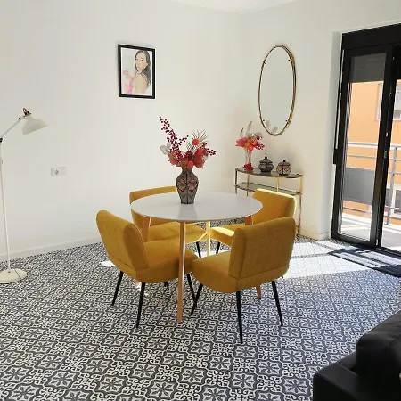 Apartment In Center *